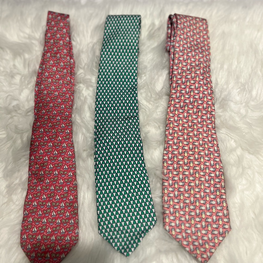 Vineyard Vines ties bundle